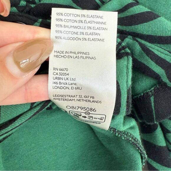 ANTHROPOLOGIE | button front printed longsleeve - Picture 8 of 10